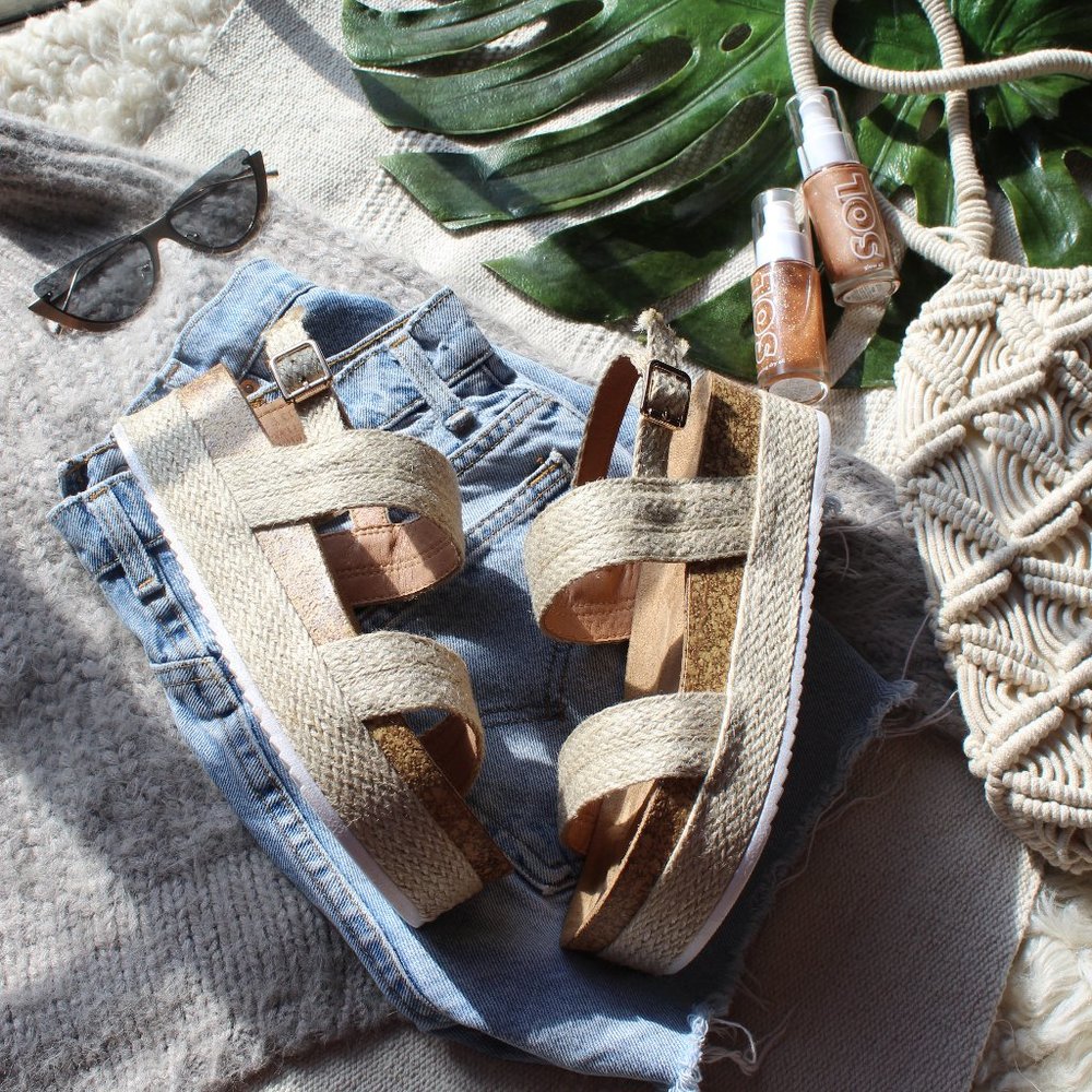 🚨END OF SUMMER SALE// Espadrille platform - Picture 8 of 8